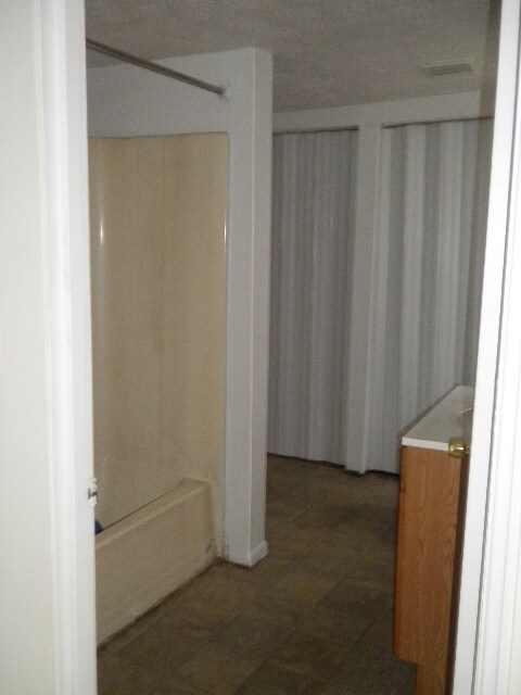 Building Photo - 1715 Hall Ave