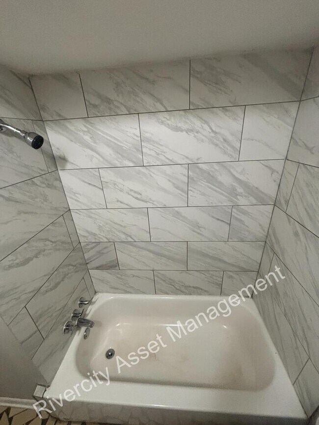 Building Photo - Cute 3 bedroom 1 bathroom home in Parkway Village Area!!! Section 8 Welcomed !!!