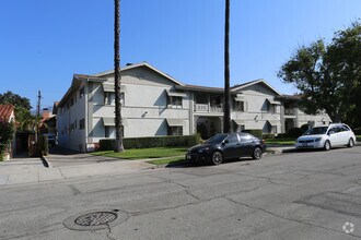 Building Photo - myr431