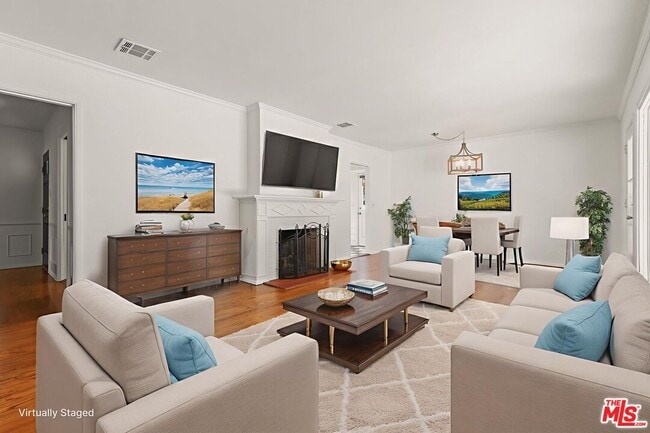 Building Photo - 5733 Radford Ave