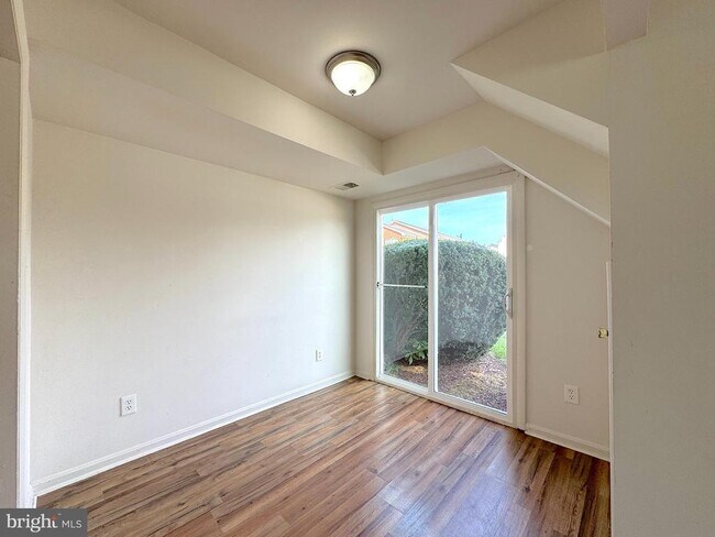 Building Photo - 9503 Hagel Cir