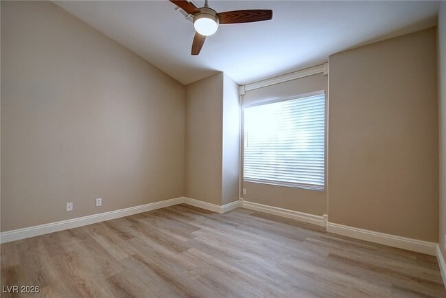 Building Photo - 8405 Tiger Woods Ave