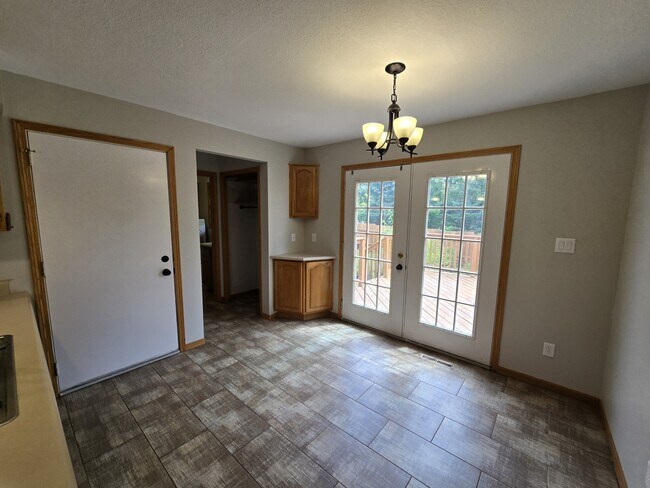 Building Photo - 4710 Donald Dr