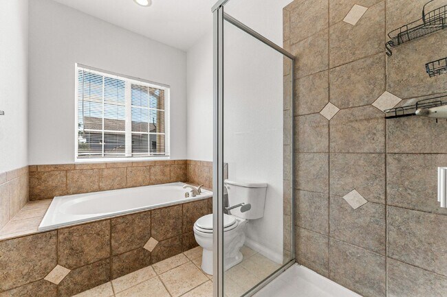 Building Photo - 4-Bed Arvada Home w/ Bedroom & Full Bathro...