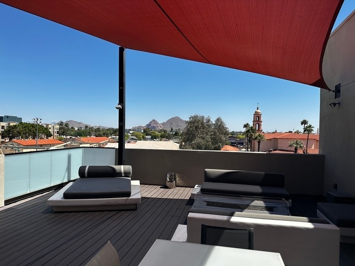 Building Photo - 2300 E Campbell Ave