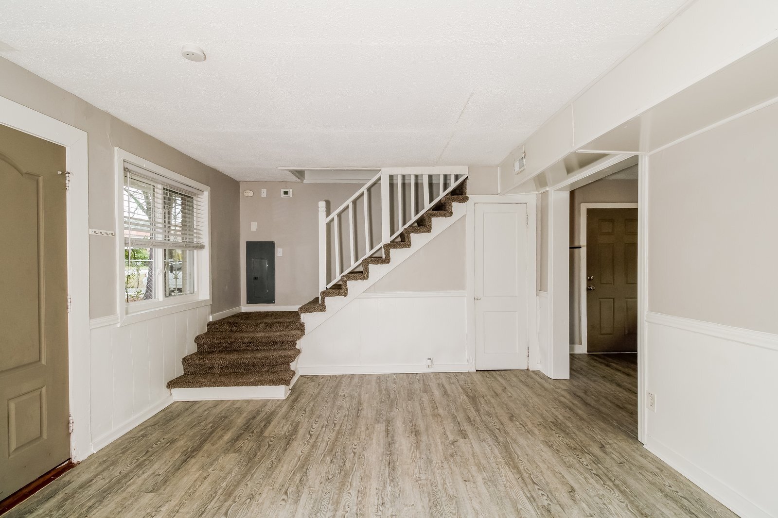 Building Photo - 4610 Arlington St