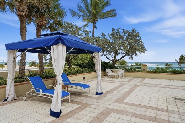 Building Photo - 2100 S Ocean Ln