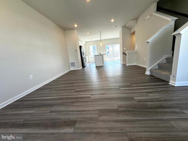 Building Photo - 12 BROOKFIELD Mews