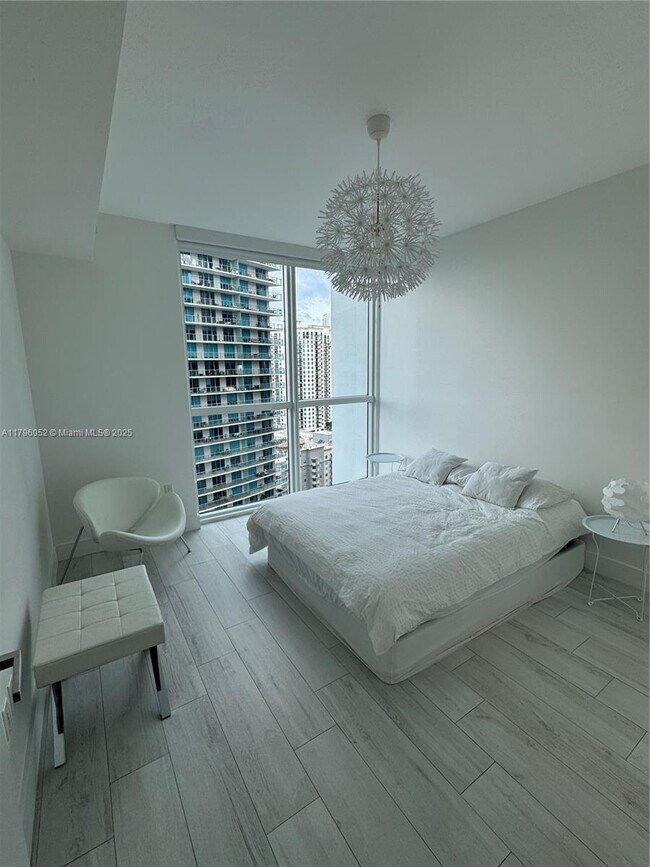 Building Photo - 1080 Brickell Ave