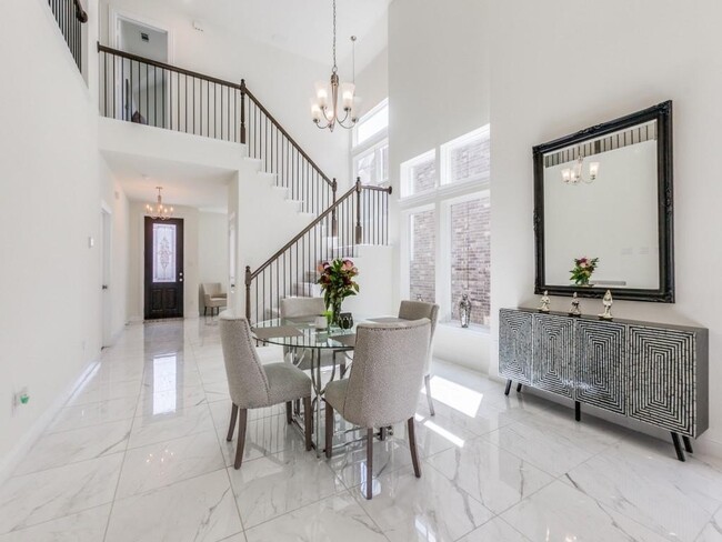 Building Photo - 337 Gleneagles Dr