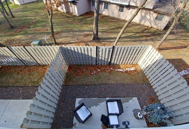 Building Photo - 3215 Fairfax St