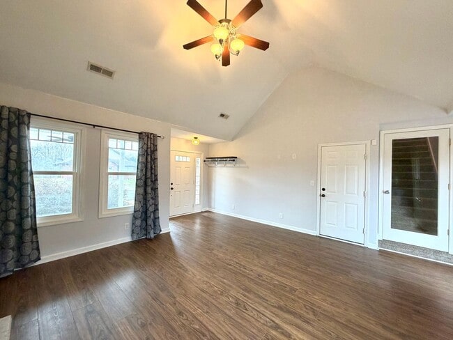 Building Photo - 979 Culverson Ct