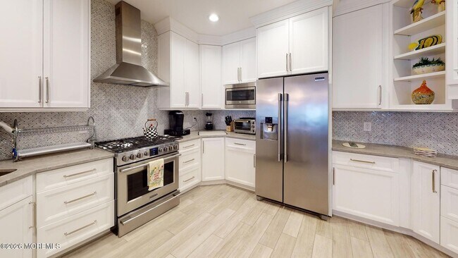 Building Photo - 312 Riviera Dr