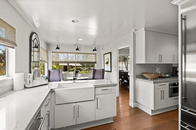 Building Photo - 118 Coronada Cir