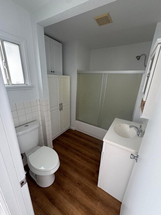 Building Photo - 825 Obispo Ave