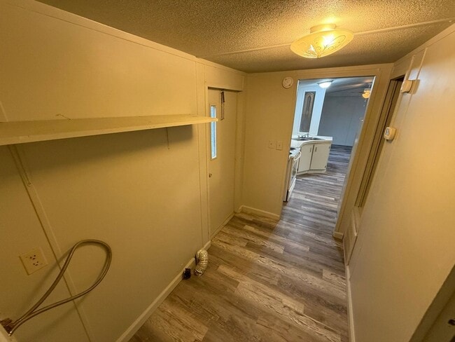 Building Photo - 108 Eakins Dr