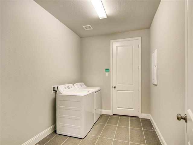 Building Photo - 3717 Brinkley Dr