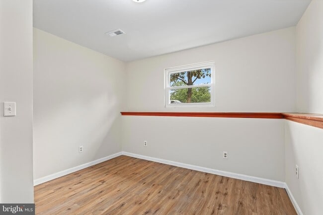 Building Photo - 7 Bertram Blvd
