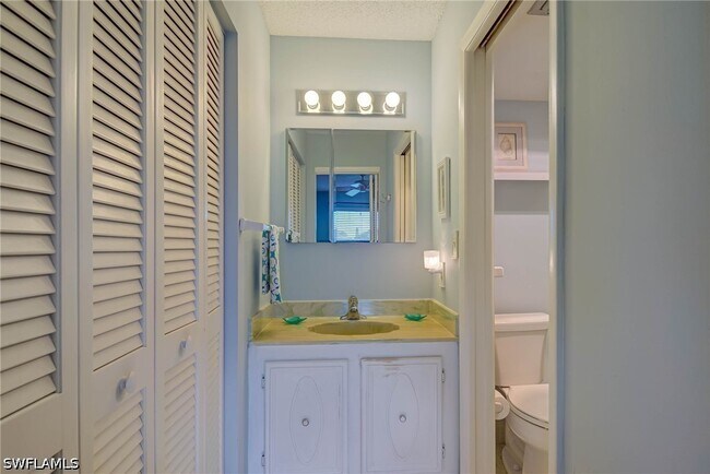 Building Photo - 325 Charlemagne Blvd