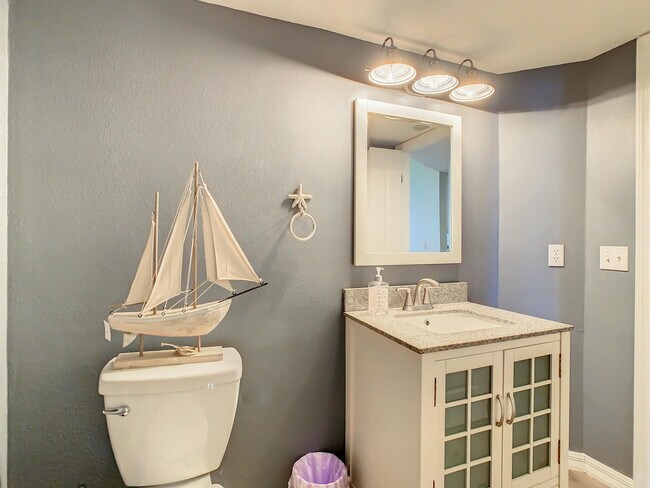 Building Photo - 1851 Jimmy Buffett Mem Hwy