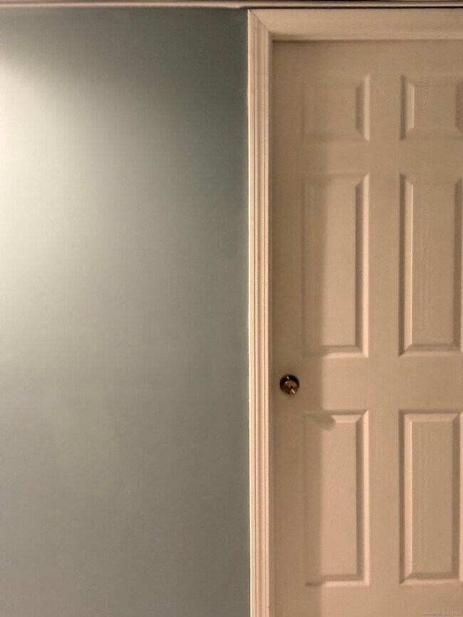 Building Photo - 161 Sleeping Giant Dr