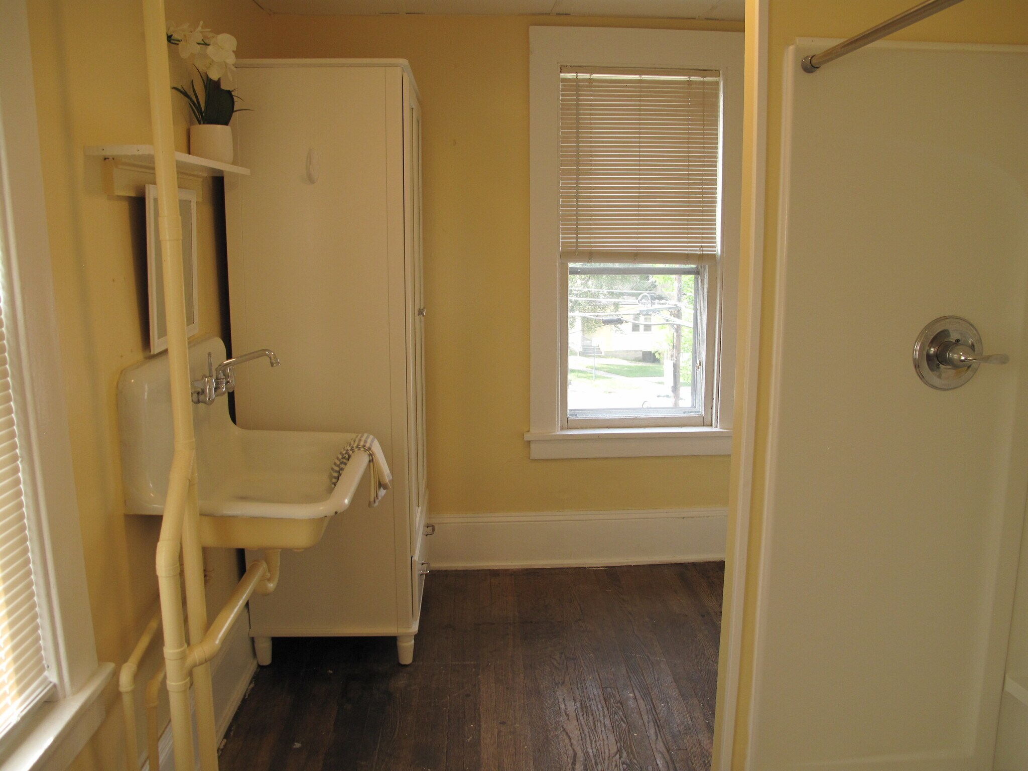 Building Photo - 311 Dryden Rd