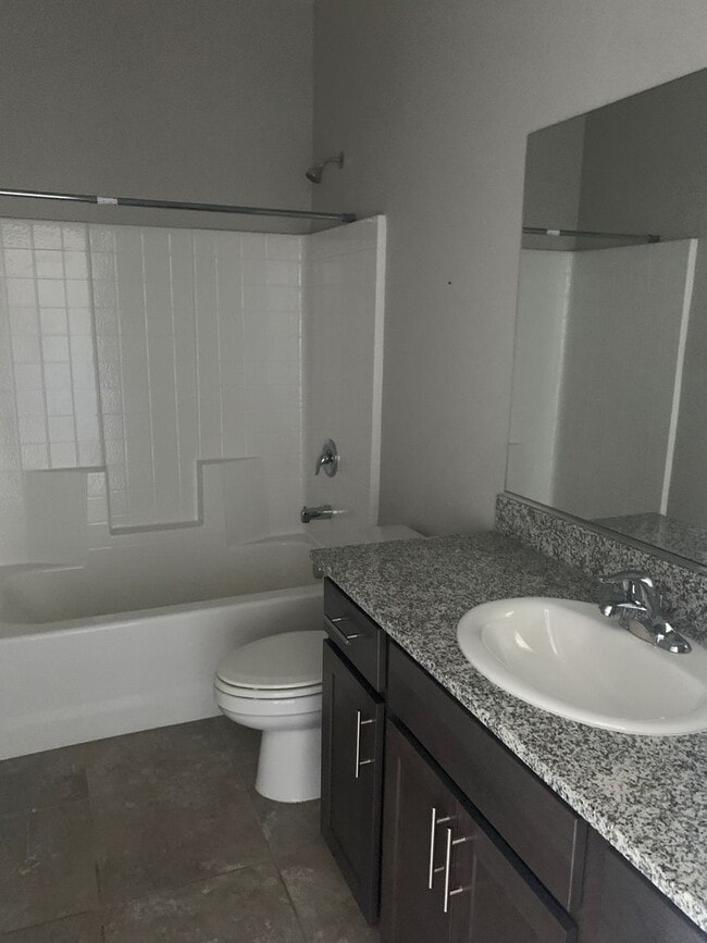 Building Photo - 2676 Chinaberry Hill St