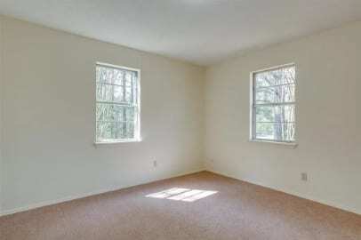 Building Photo - 107 McClain St
