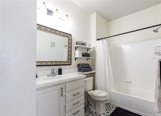 Building Photo - 8913 Legacy Ct