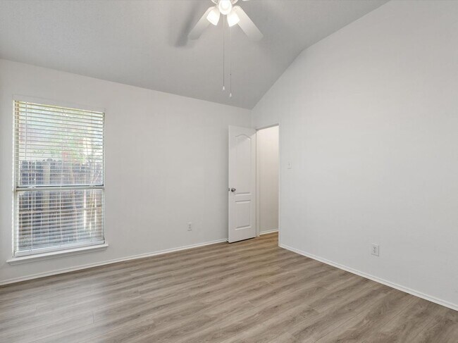 Building Photo - 5705 Frio Dr