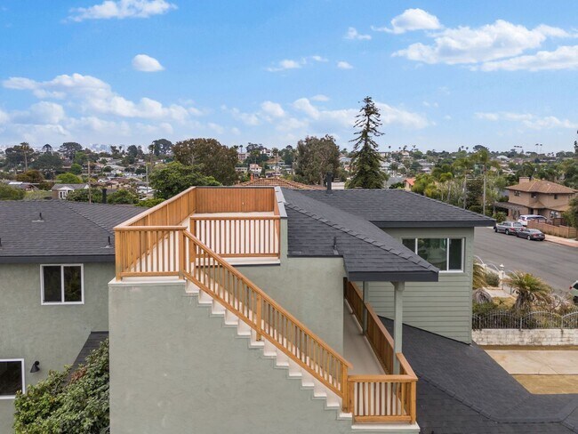Building Photo - 4376 Del Monte