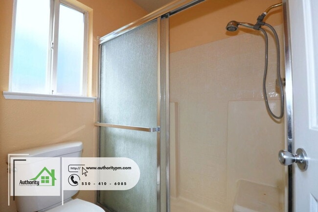 Building Photo - 1729 Marigold Way