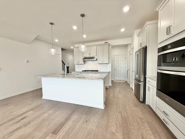 Building Photo - 5586 E Spaniel Dr