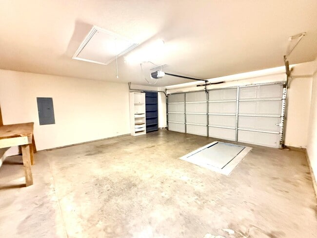 Building Photo - 4601 Rock Creek Rd