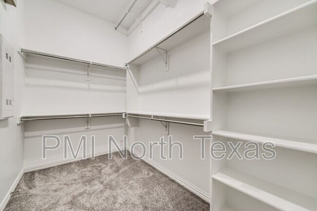 Building Photo - 7367 Panicum Dr