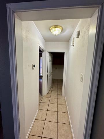 Building Photo - 2026 Brooke Dr