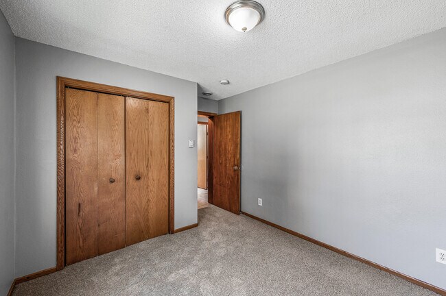 Building Photo - 306 N 23rd Ave