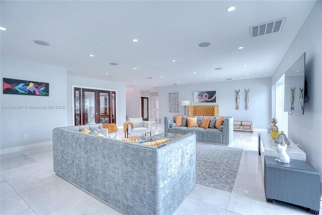 Building Photo - 13300 Biscayne Bay Terrace