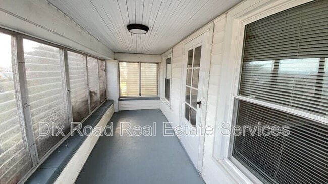 Building Photo - 717 N D St