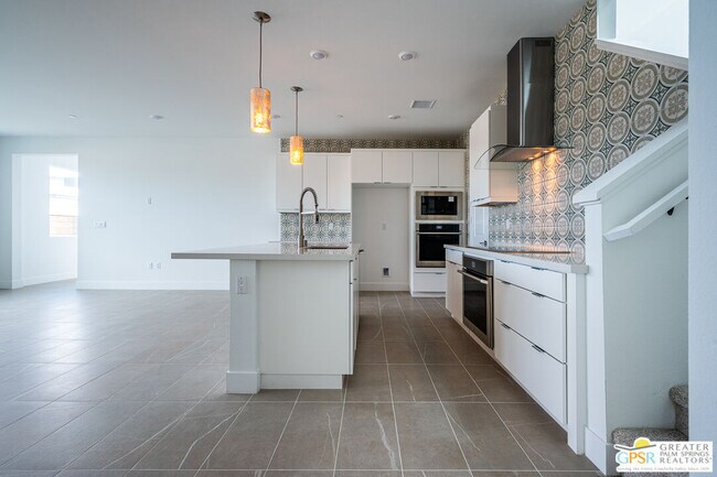 Building Photo - 2651 Lavender Ln