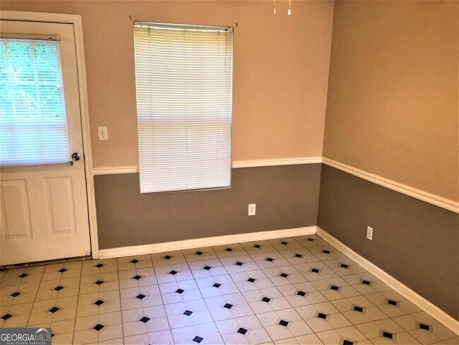 Building Photo - 39 Emmett Freeman Rd