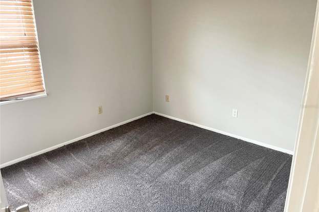 Building Photo - 2753 Foxdale Dr