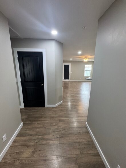 Building Photo - 3811 McBroom Chapel Rd