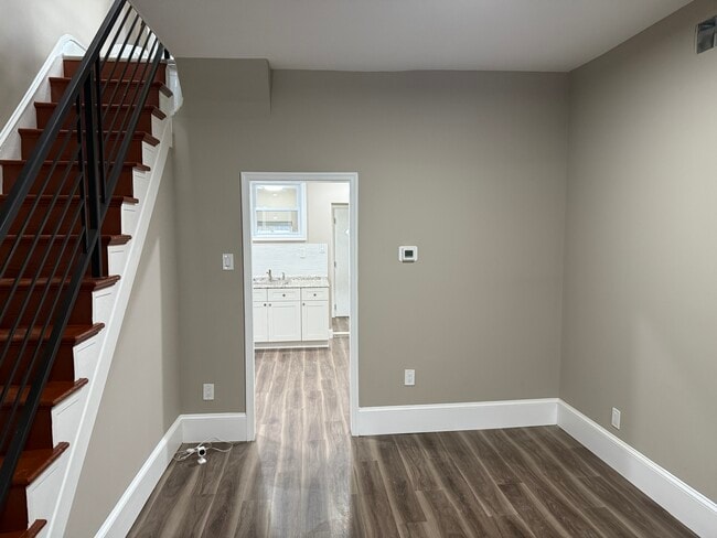 Building Photo - 2329 N Cleveland St