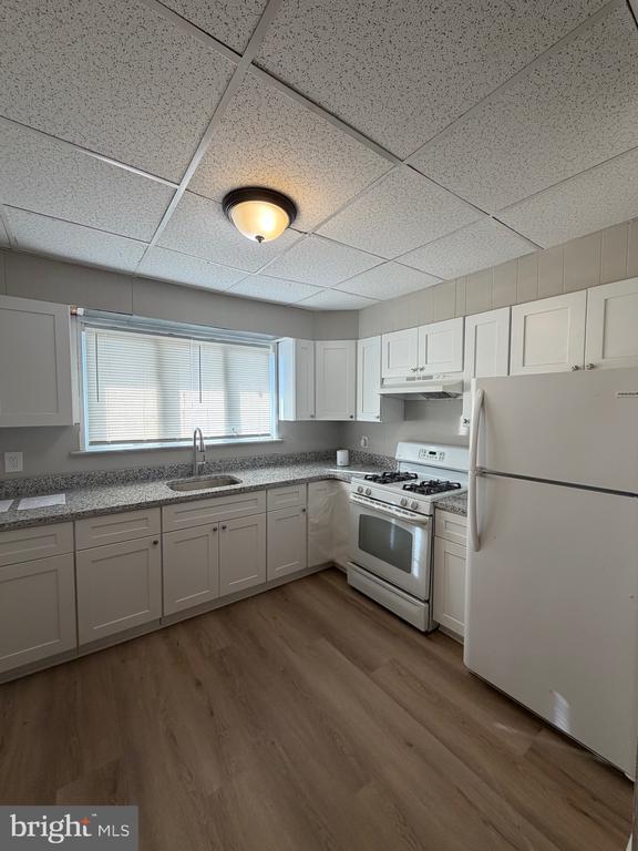 Building Photo - 6904 Dicks Ave