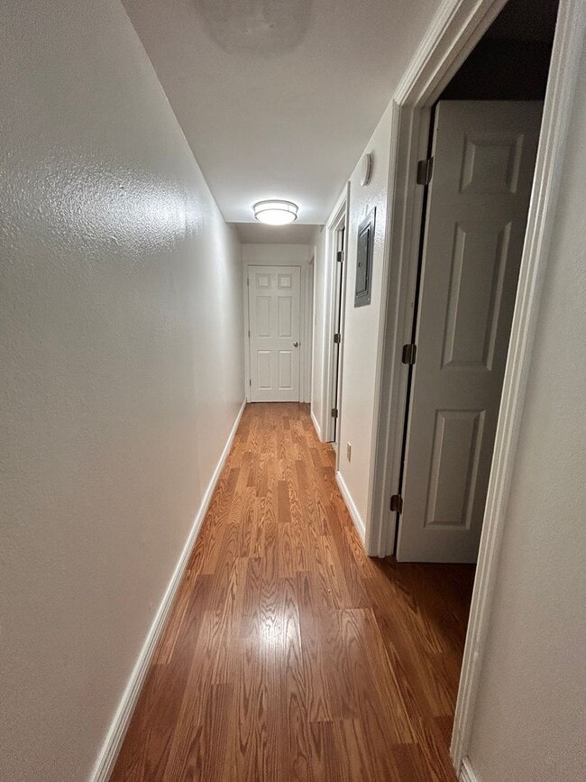 Building Photo - 1438 Hover St