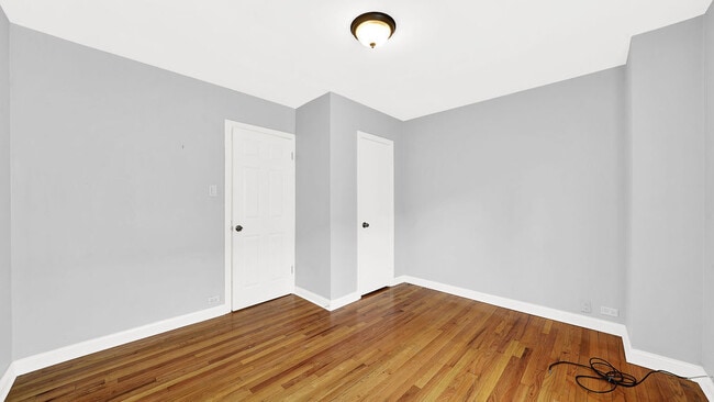 Building Photo - 5542 S Neva Ave