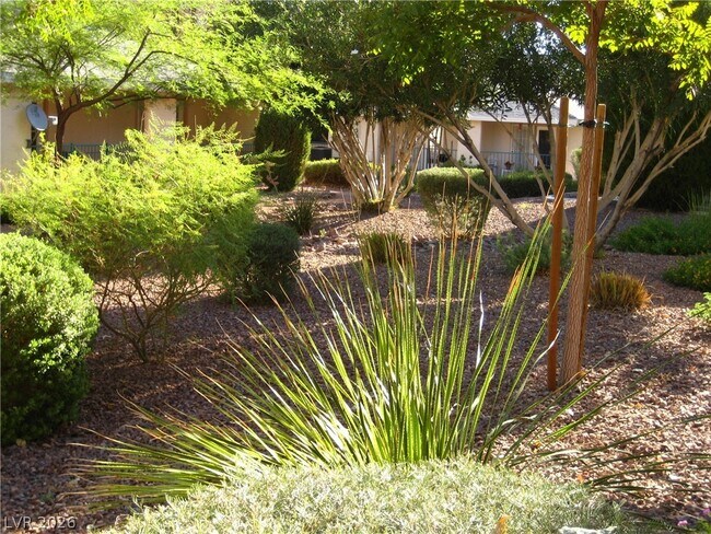 Building Photo - 2894 Lilac Ct