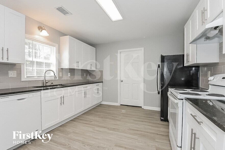 Building Photo - 4257 Centennial Trail NW