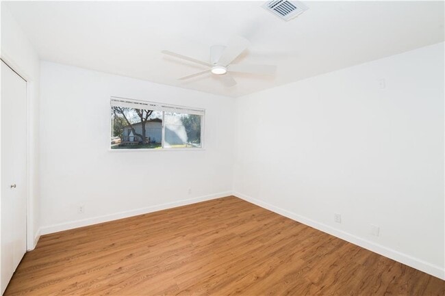 Building Photo - 4406 Scottsdale Rd